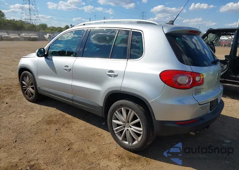 2011 Volkswagen Tiguan Se from USA, damaged, VIN WVGBV7AX0BW543858